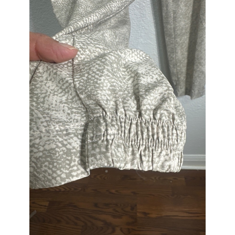 Athleta Venture Printed Pant Jogger Cargo Beige Textured Size 12 - Picture 12 of 16